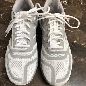 Like new adidas running shoes. Excellent condition